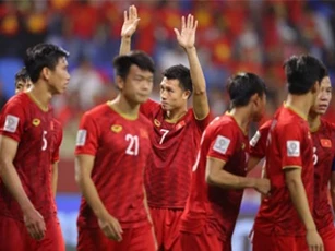 ĐT Việt Nam tiếp tục thăng tiến trên BXH FIFA