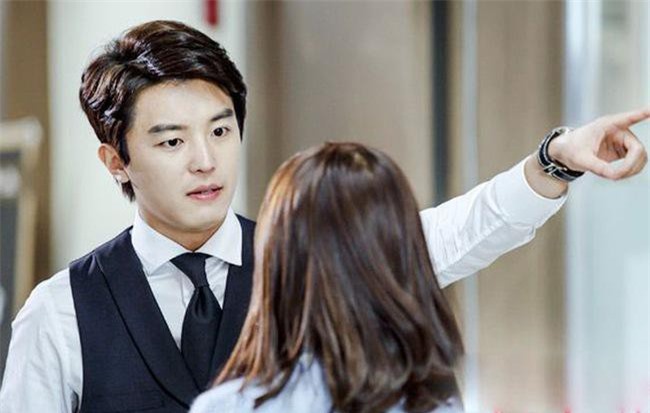 Vợ trẻ xách đồ rời khỏi nhà chồng ngay đầu năm mới, biết lý do ai cũng phải gật gù đồng tình