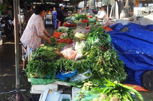 Giá rau củ tăng đột biến sau Tết