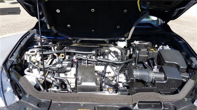 Lộ thông số động cơ xăng mới trên Mazda3 2019: Mạnh hơn, ăn ít nhiên liệu như máy dầu - Ảnh 2.