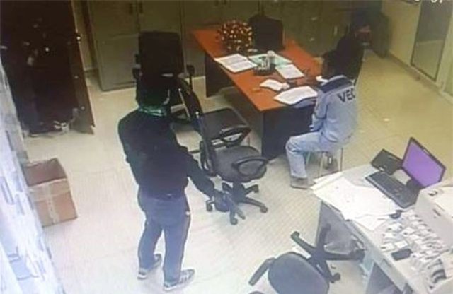 Nóng: 2 đối tượng dùng súng cướp tiền ở Trạm thu phí cao tốc đã bị bắt