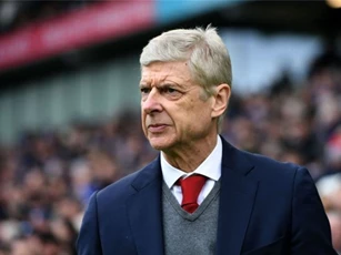 HLV Arsene Wenger sắp trở lại với bóng đá
