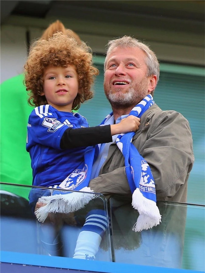 Bên trong cuộc sống xa hoa của 7 người con nhà Roman Abramovich