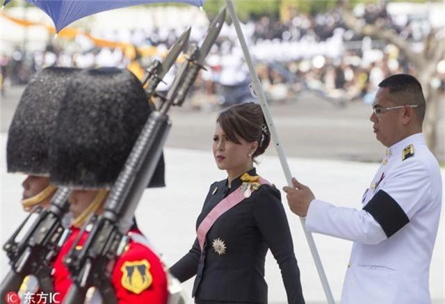 Chân dung “bóng hồng” hoàng gia tranh cử thủ tướng Thái Lan - 5