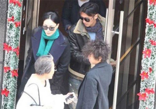 Tạ Đình Phong chuẩn bị quà Valentine cho Vương Phi giữa ồn ào đã chia tay