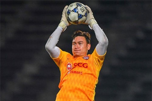 Tối nay, Văn Lâm bắt chính trận đầu tiên cho Muangthong Utd?