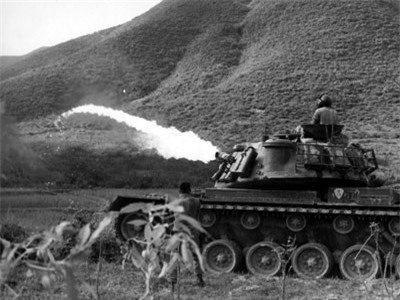 Soi chiếc xe tăng phun lửa duy nhất của Mỹ trên chiến trường VN
