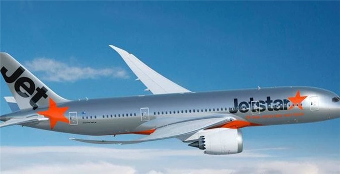 Nữ hành khách uống cà phê, thiếu ngủ, Jetstar Pacific phải ngừng cất cánh