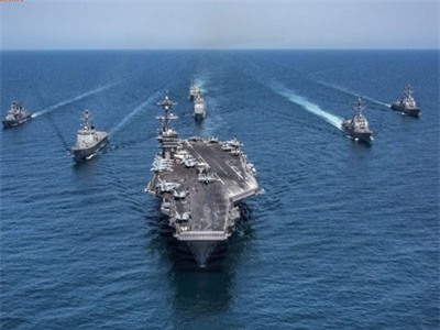Tìm hiểu cách Hải quân Mỹ bảo vệ tàu sân bay trên biển