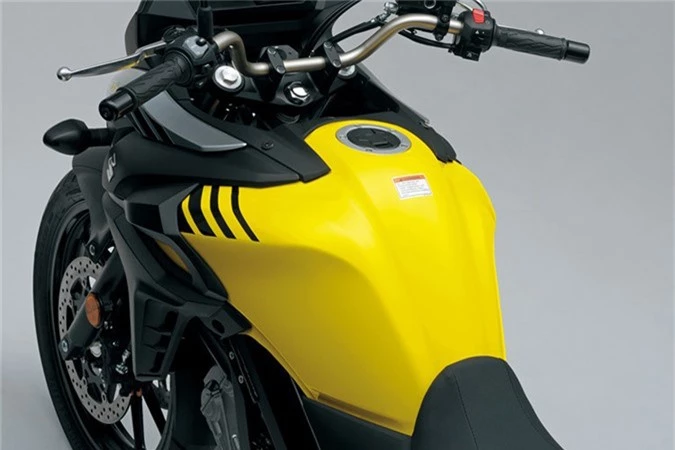 Ra mắt Suzuki V-Strom 650 XT ABS mới giá 243 triệu đồng - Hình 4 Ra mat Suzuki V-Strom 650 XT ABS moi gia 243 trieu dong-Hinh-4