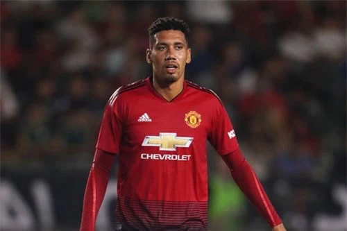 Trung vệ: Chris Smalling (M.U).