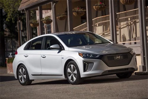 5. Hyundai Ioniq Hybrid Limited 2019.