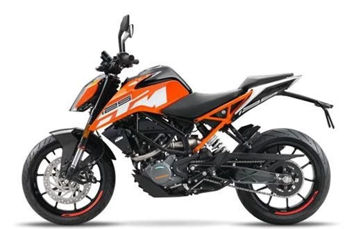 5. KTM 125 Duke 2019 (giá khởi điểm: 5.396 USD).