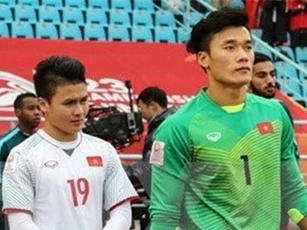 CLIP: Quang Hải và Bùi Tiến Dũng 'đốn tim' fan với ca khúc Tìm lại bầu trời