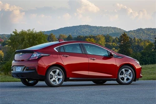 8. Chevrolet Volt Premier 2019.