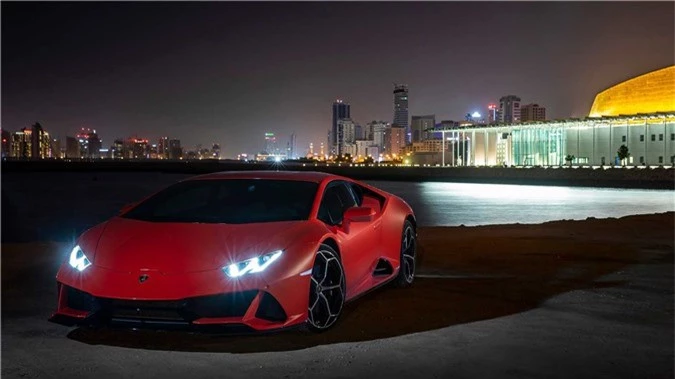 2020-lamborghini-huracan-evo-danh-gia-6.jpg