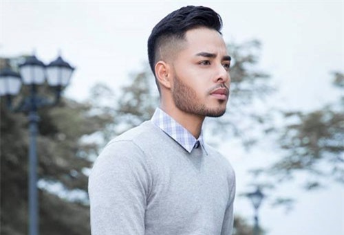 Mẫu nam cùng Thư Dung chụp ảnh phản cảm bị gạ tình 5.000 USD