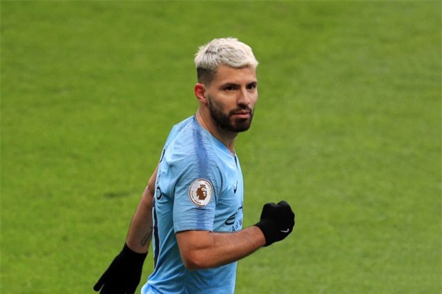 3 lần xé lưới Chelsea, Aguero lập nên 2 kỷ lục