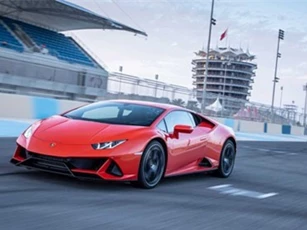 Đánh giá chi tiết Lamborghini Huracan Evo 2020