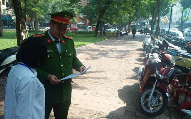 Xử lý 16 bãi giữ xe tự phát, "chặt chém" dịp Tết Nguyên đán