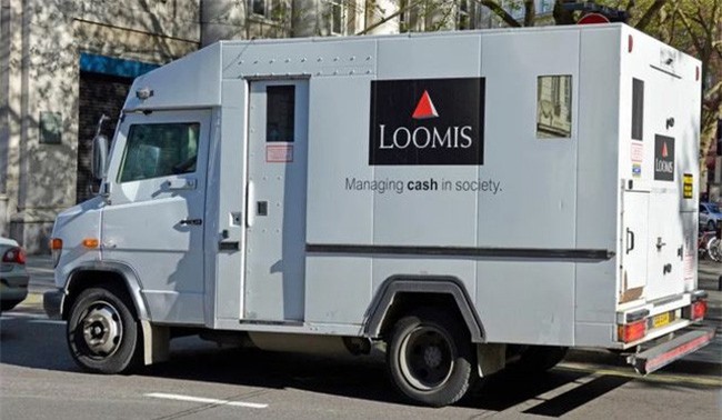 Cướp xe bọc thép và 1 triệu Euro tại Pháp