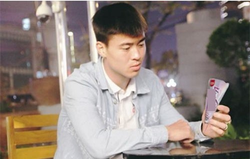 Thông báo tặng kem cho người thương Valentine sắp tới, Duy Mạnh "tịt ngóm" khi bạn gái Quỳnh Anh "dằn mặt" câu này