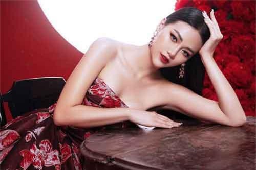 Hoa hậu Phương Khánh khoe vẻ đẹp đậm chất Á Đông trong bộ ảnh mới
