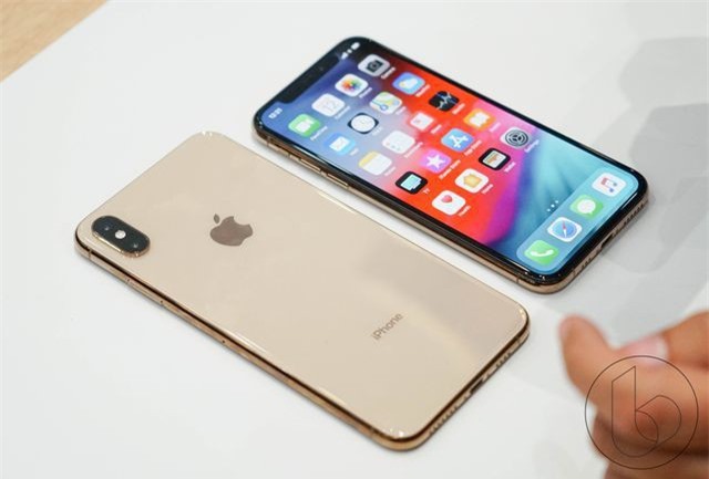 iPhone X series vẫn “ế ẩm”, giảm giá rồi tặng quà để kích cầu