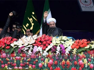 Iran tăng cường sức mạnh quân sự