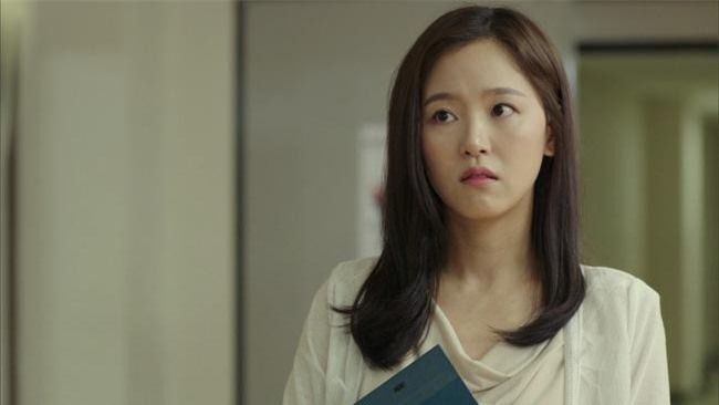 Chồng từ quê ra vẫn chu đáo chuẩn bị quà Valentine cho vợ, cô vừa nhìn thấy chỉ biết bật cười