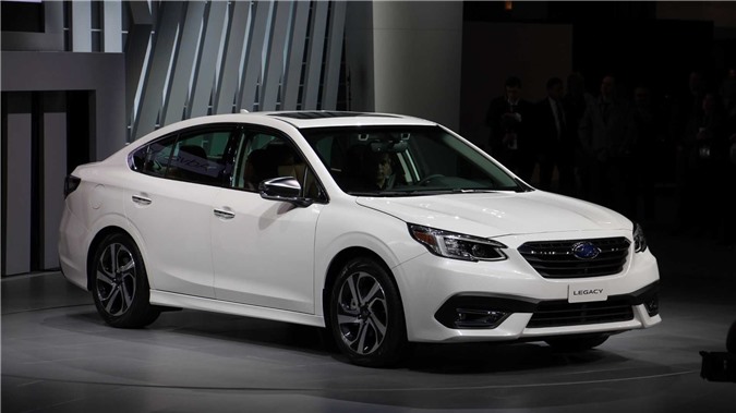 Subaru Legacy 2020 trình làng: Màn hình cảm ứng lớn hơn, thêm động cơ tăng áp mới