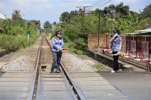2 nữ nhân viên gác chắn tại đoạn đường sắt xảy ra sự việc