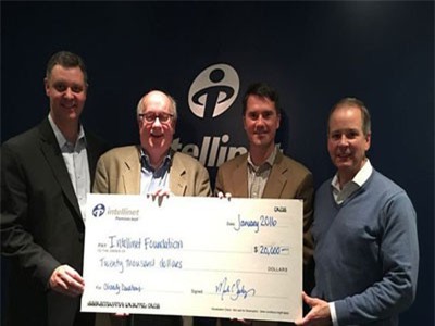 Tỷ phú Việt mang trăm triệu USD đấu đại gia Mỹ trên đất Hoa Kỳ