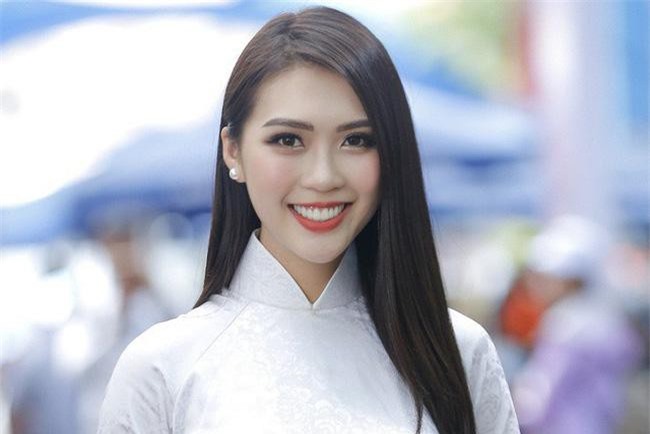 "Mỹ nhân eo 53" chia sẻ về một năm đầy vấp ngã, đối diện tin đồn “dao kéo”