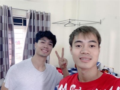 Văn Toàn nghẹn ngào chia tay Công Phượng