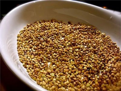 Hạt kê vàng tí hon - thuốc quý của muôn nhà