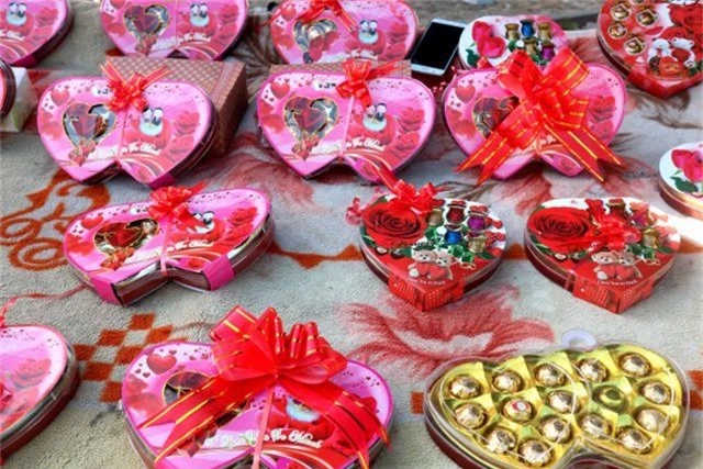 Thị trường quà tặng Valentine Hội An 2019 