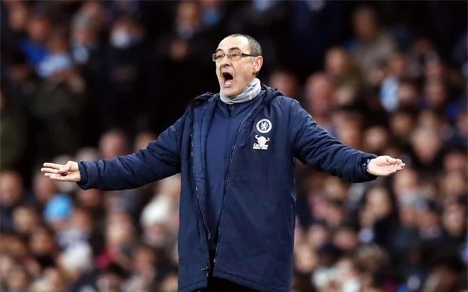 Tương lai của HLV Sarri bị bỏ ngỏ sau chuỗi thành tích không tốt của Chelsea.