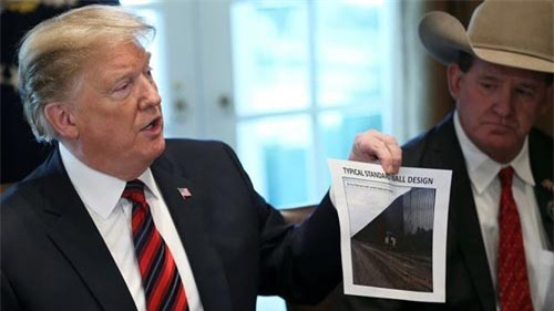 Ông Trump “khoe” tìm được ngân sách 23 tỷ USD xây tường biên giới