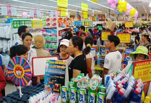 Doanh thu bán lẻ tháng Tết tại TP.HCM và Hà Nội đều tăng