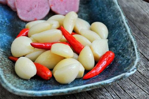 CLIP: Cách làm tỏi ngâm giấm vừa ngon lại tốt cho sức khỏe