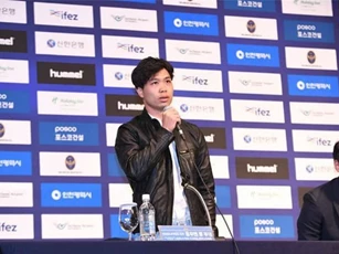 Bí ẩn mức lương của Công Phượng ở Incheon United