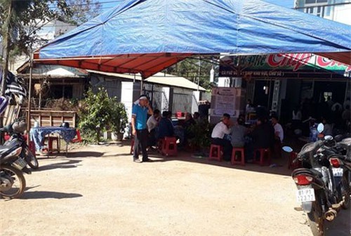 Gia Lai: Nam thanh niên bị bắn chết trước cửa nhà: Mẫu thuẫn trên chiếu bài