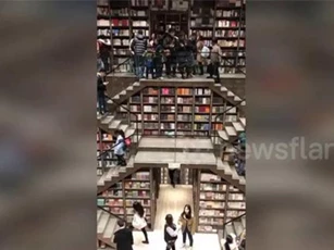 Clip: Choáng ngợp giữa hiệu sách khổng lồ - thiên đường của dân 'mọt sách'