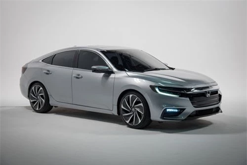 5. Honda Insight 2019 (giá khởi điểm: 22.930 USD).