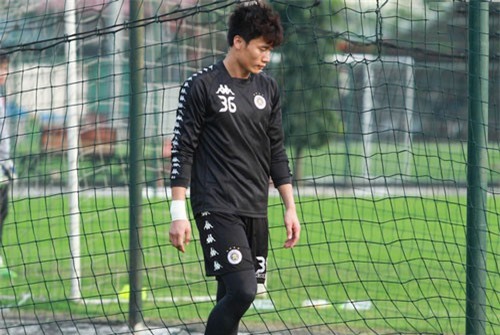 Bùi Tiến Dũng dính chấn thương, lỡ cơ hội ra mắt CLB Hà Nội