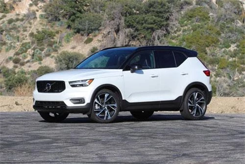 10. Volvo XC40 2019.