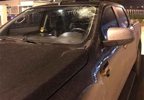 Ô tô bị ném đá vỡ kính trên cao tốc Hà Nội - Hải Phòng
