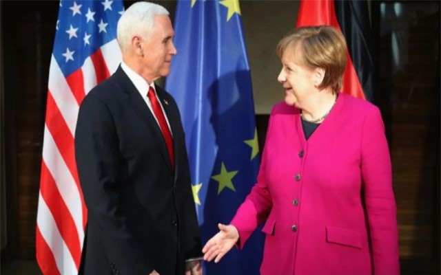 Bà Merkel "bóc mẽ" động thái rút quân của Mỹ khỏi Syria 