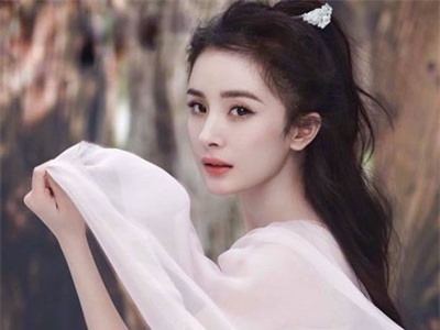 Bố chồng cũ của Dương Mịch tiết lộ, Dương Mịch không về thăm con gái